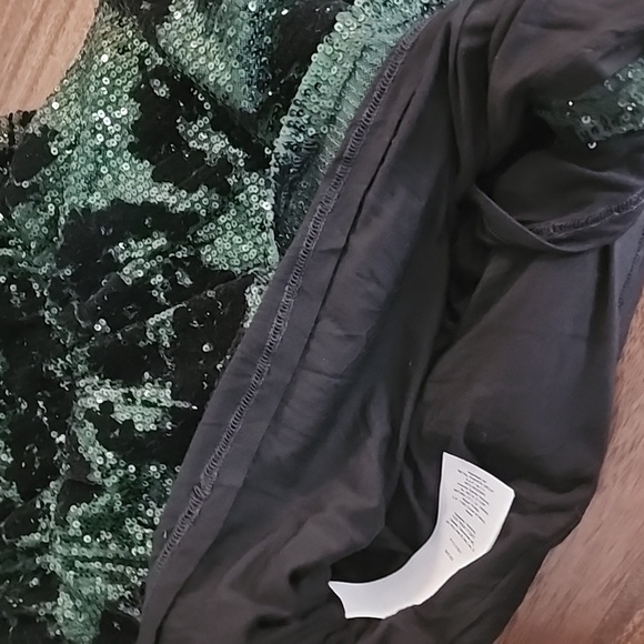 Party Romper Green Sequin Floral Mini Shorts Summer Nights Going Out Size XS - Picture 8 of 9